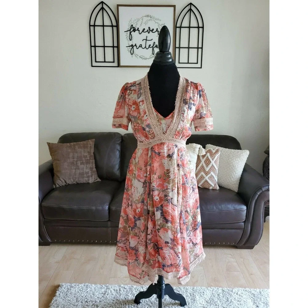 Ranna Gill Anthropologie Women's Rose Bouquet Crochet Floral Midi Dress Size 6 - Picture 4 of 12